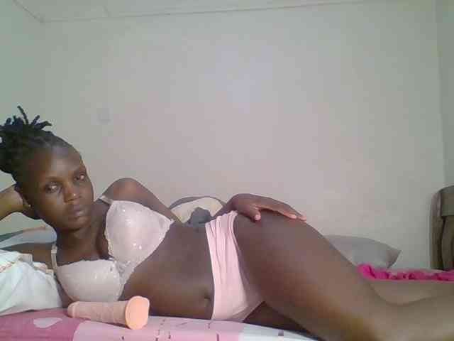 Hot-sexy-bitch webcam