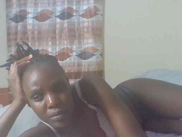 Hot-sexy-bitch webcam