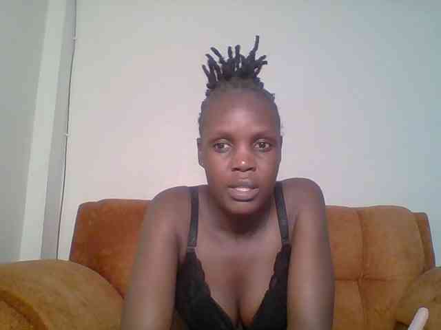 Hot-sexy-bitch webcam