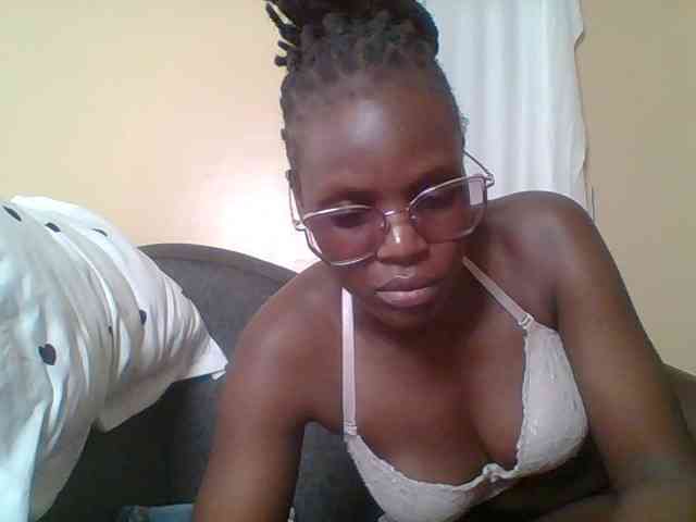 Hot-sexy-bitch webcam