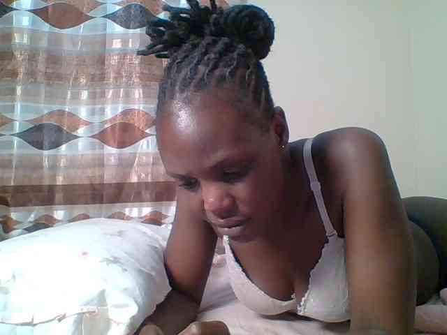 Hot-sexy-bitch webcam