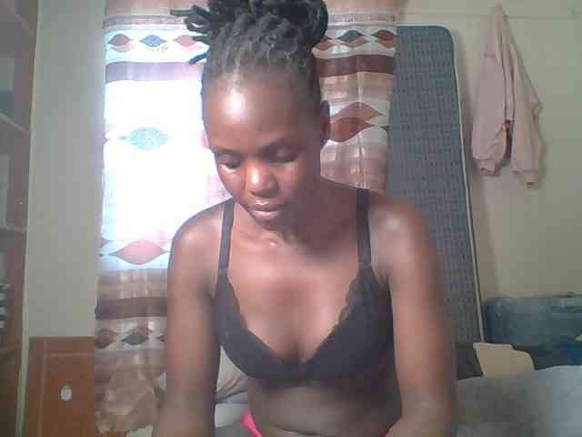 Hot-sexy-bitch webcam