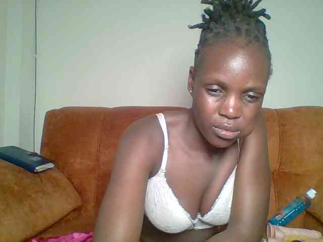 Hot-sexy-bitch webcam