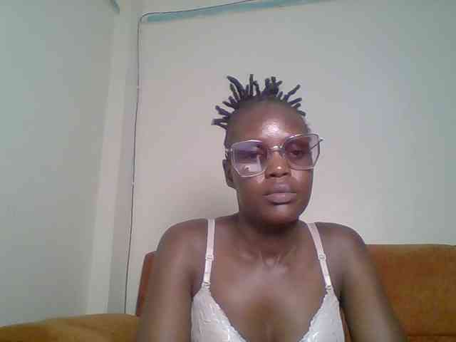 Hot-sexy-bitch webcam