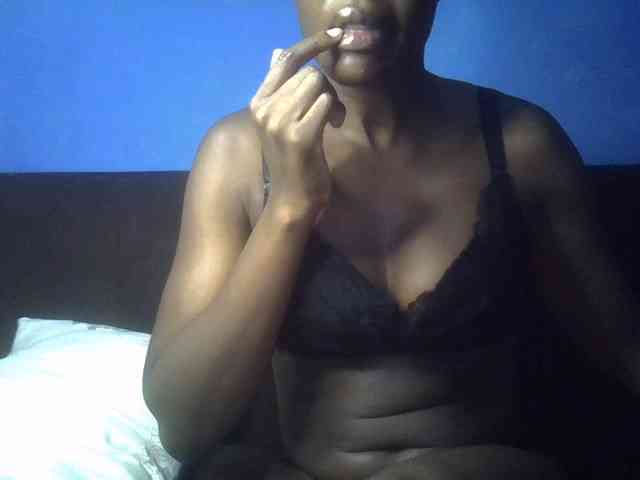 Hot-sexy-bitch webcam