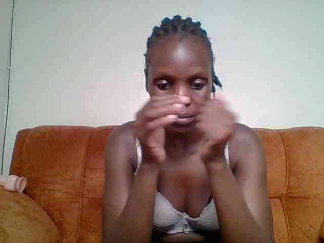 Hot-sexy-bitch webcam