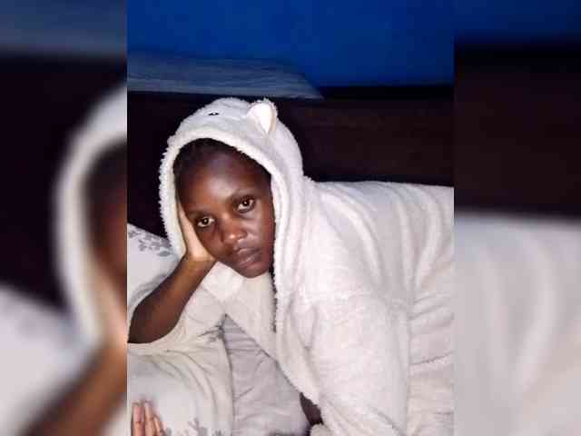 Hot-sexy-bitch webcam