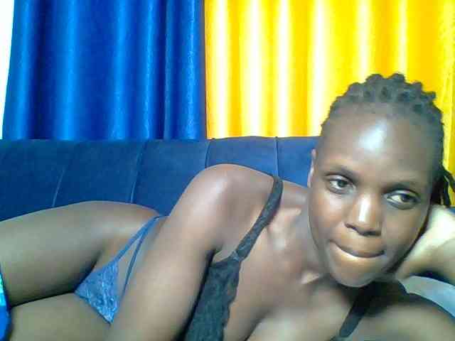 Hot-sexy-bitch webcam