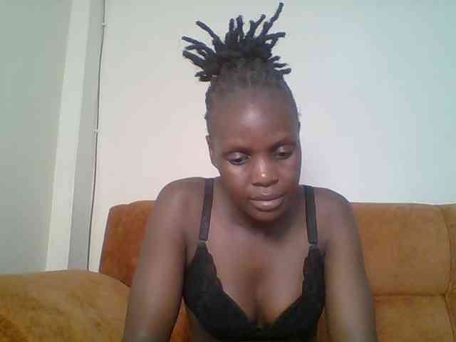 Hot-sexy-bitch webcam