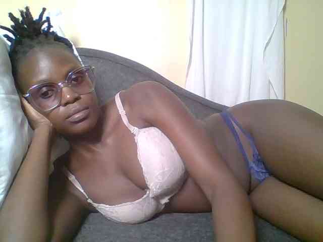 Hot-sexy-bitch webcam