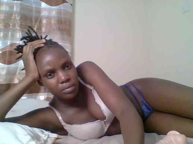 Hot-sexy-bitch webcam