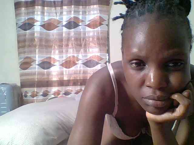 Hot-sexy-bitch webcam