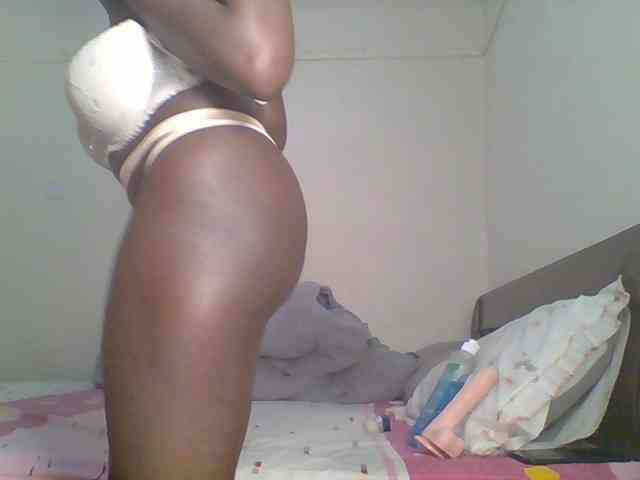 Hot-sexy-bitch webcam