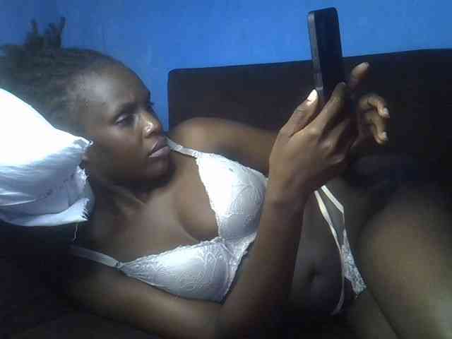 Hot-sexy-bitch webcam