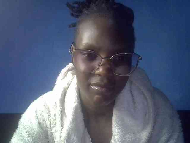 Hot-sexy-bitch webcam