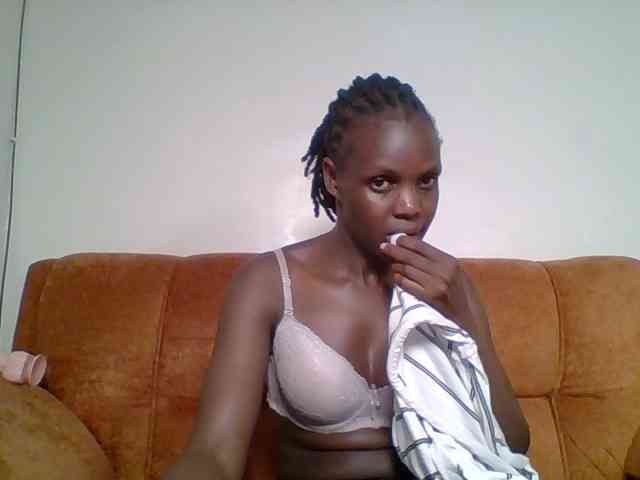 Hot-sexy-bitch webcam