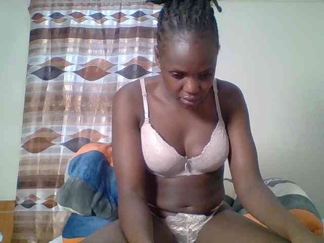 Hot-sexy-bitch webcam