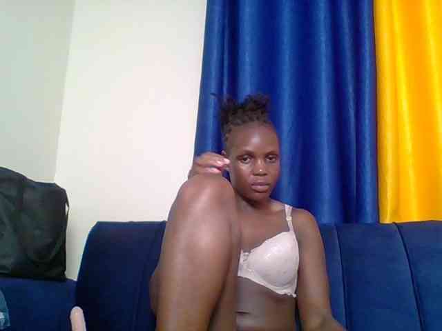 Hot-sexy-bitch webcam