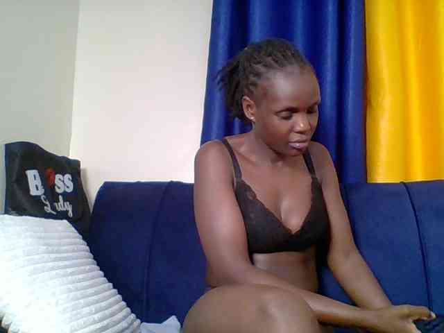 Hot-sexy-bitch webcam