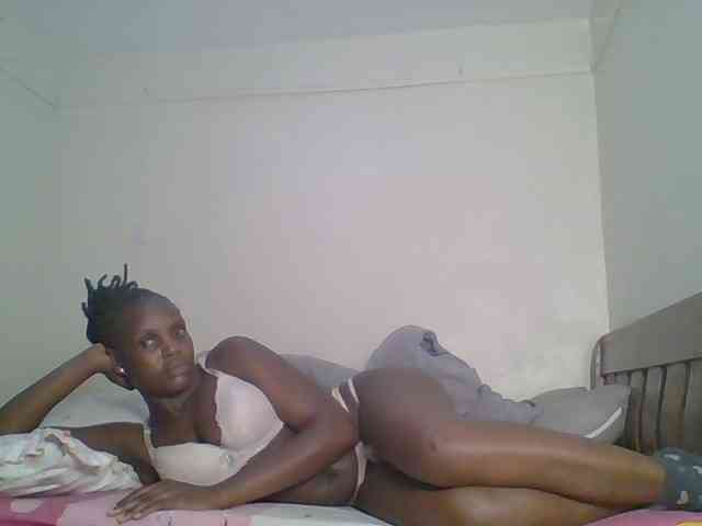 Hot-sexy-bitch webcam