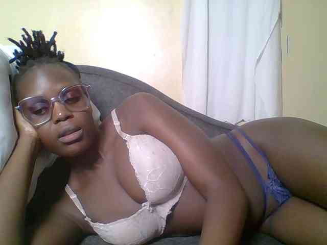 Hot-sexy-bitch webcam