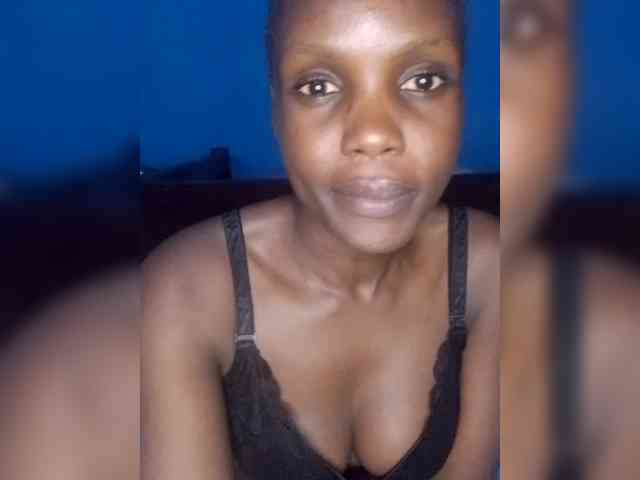 Hot-sexy-bitch webcam