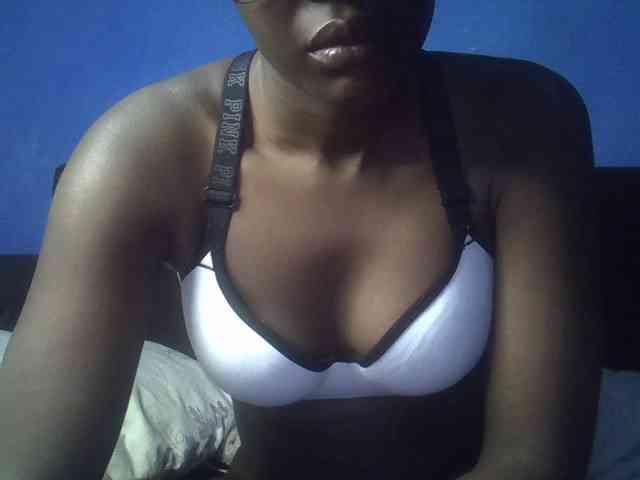 Hot-sexy-bitch webcam