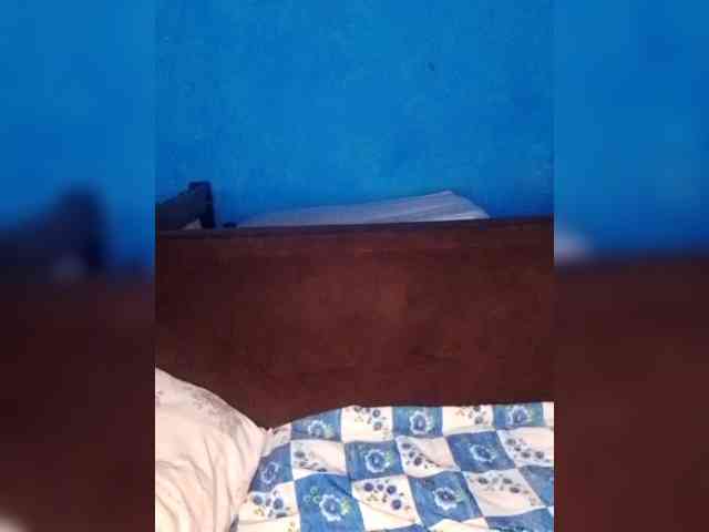 Hot-sexy-bitch webcam