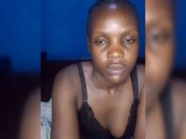 Hot-sexy-bitch webcam