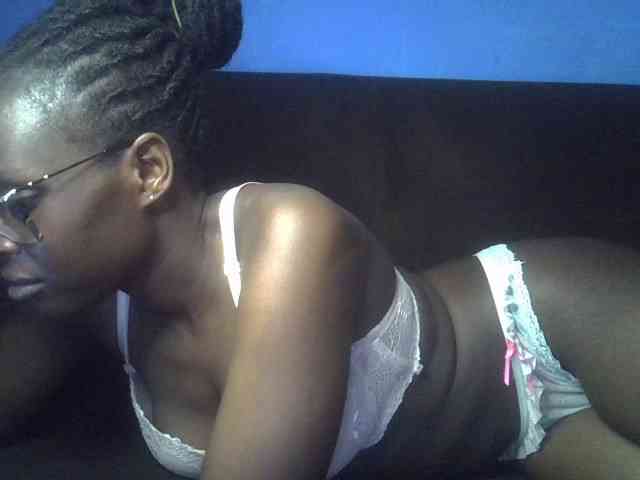 Hot-sexy-bitch webcam