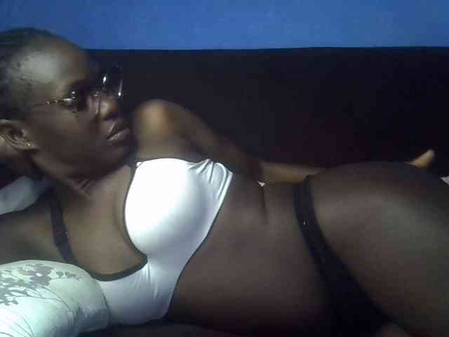 Hot-sexy-bitch webcam