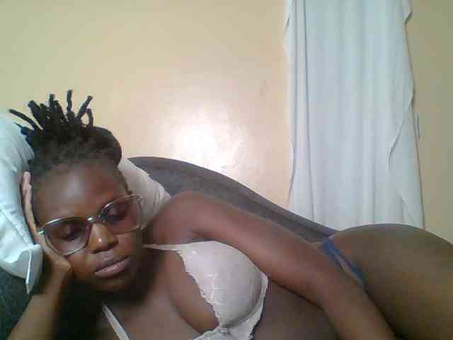 Hot-sexy-bitch webcam