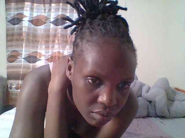 Hot-sexy-bitch webcam