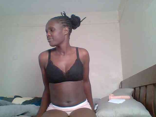 Hot-sexy-bitch webcam