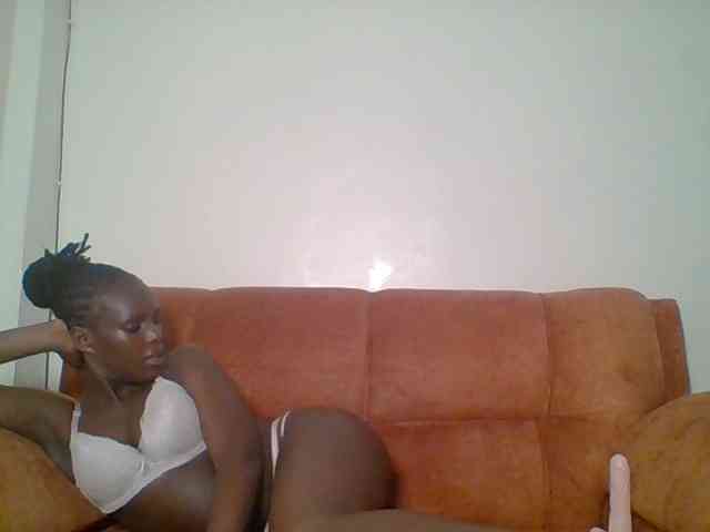 Hot-sexy-bitch webcam