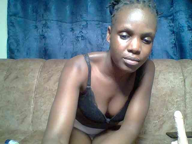 Hot-sexy-bitch webcam