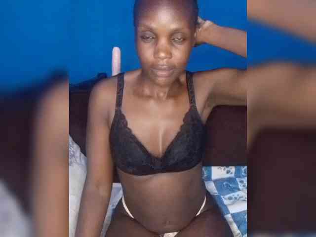 Hot-sexy-bitch webcam