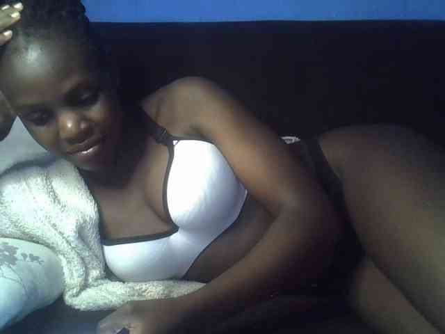 Hot-sexy-bitch webcam