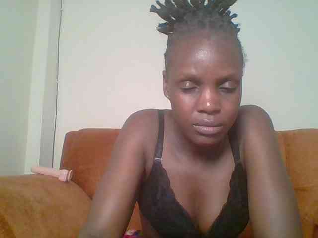 Hot-sexy-bitch webcam