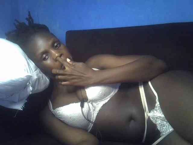 Hot-sexy-bitch webcam