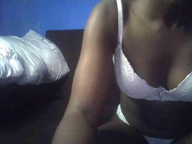 Hot-sexy-bitch webcam