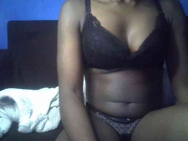 Hot-sexy-bitch webcam