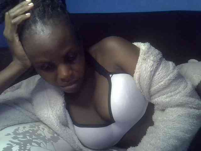 Hot-sexy-bitch webcam