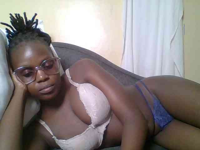 Hot-sexy-bitch webcam