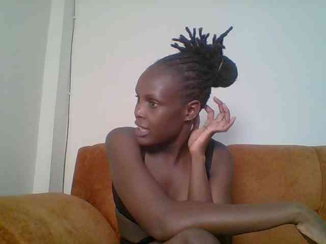 Hot-sexy-bitch webcam