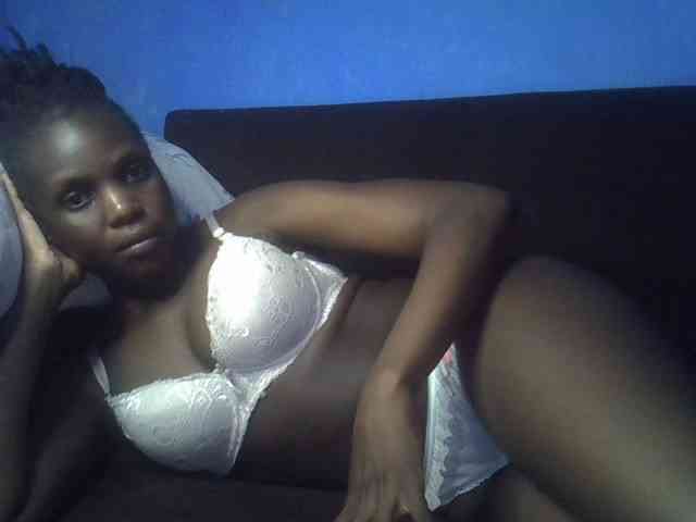 Hot-sexy-bitch webcam