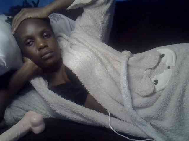 Hot-sexy-bitch webcam