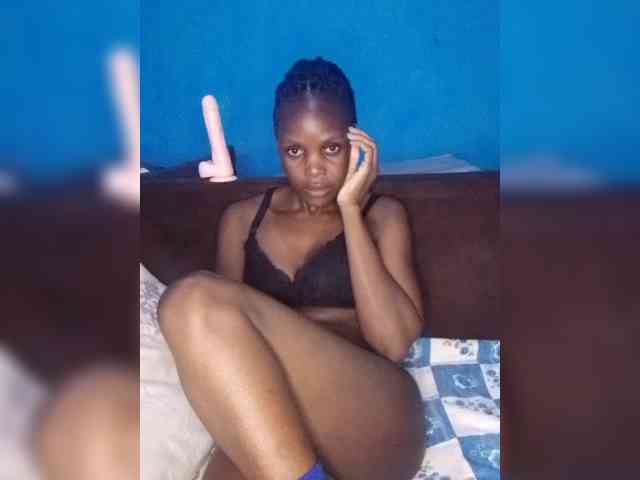 Hot-sexy-bitch webcam