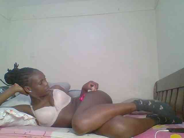 Hot-sexy-bitch webcam