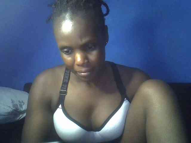 Hot-sexy-bitch webcam